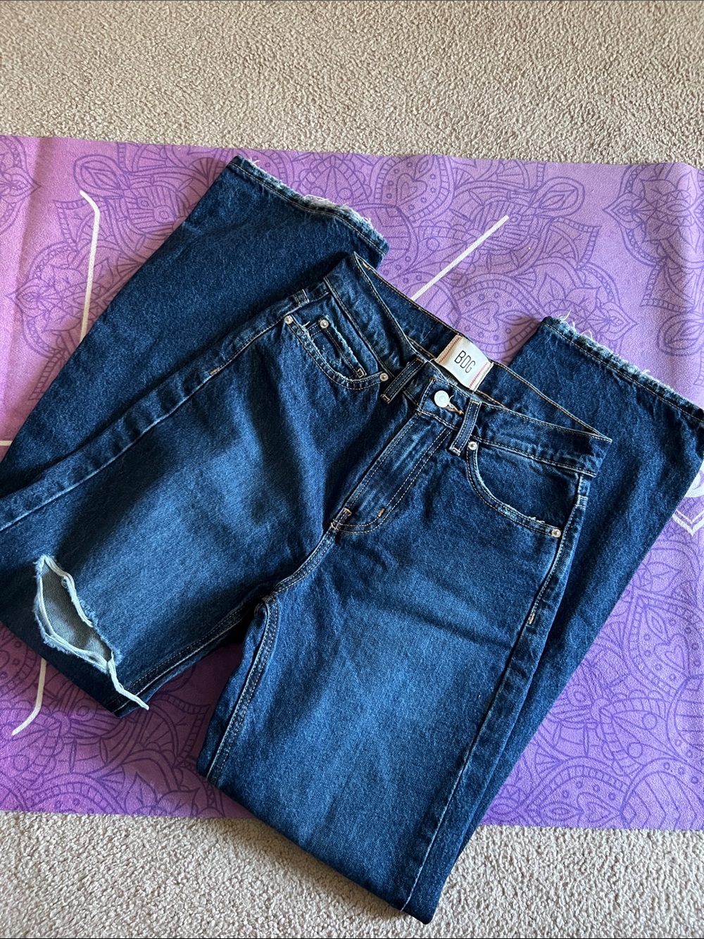 BDG Dark Blue High-Rise Straight Jeans with Knee Rip